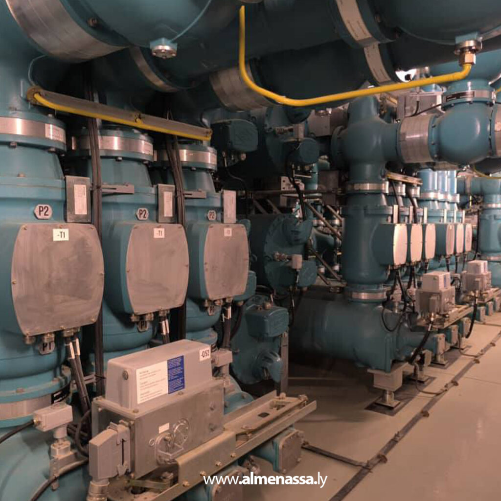 Extra 49.jpg1 49 العامة للكهرباء تتابع عملية شحن خط نقل الطاقة غرب طرابلس- بن حامد بعد صيانته