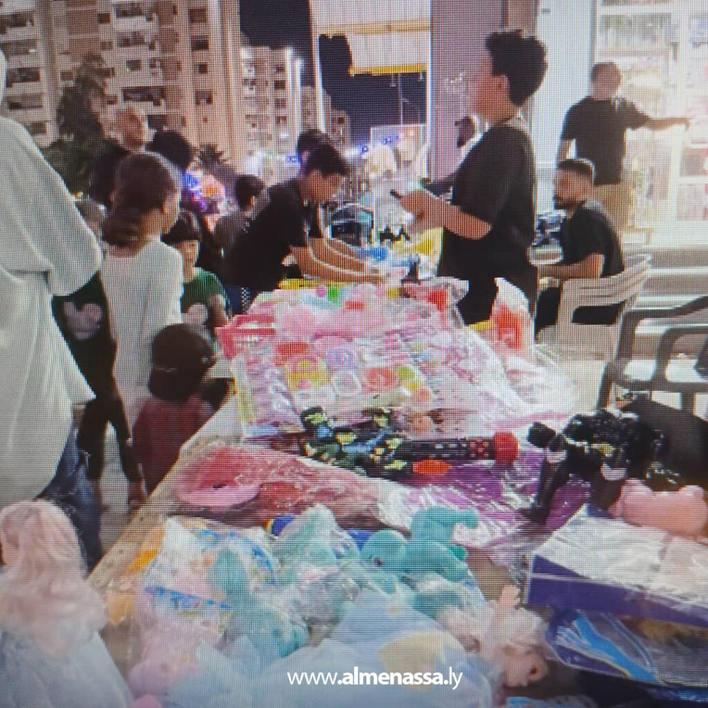 المسلمون يحتفون بأنوار النبي فيهم 1 Extra 58.jpg5 58