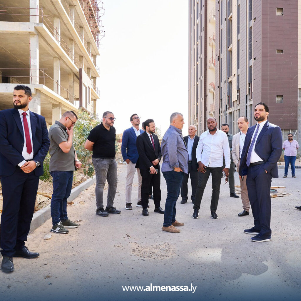 Extra 62 رئيس هيئة الرقابة الإدارية يتفقد مشروع مبنى الهيئة الرئيسي بطريق المطار