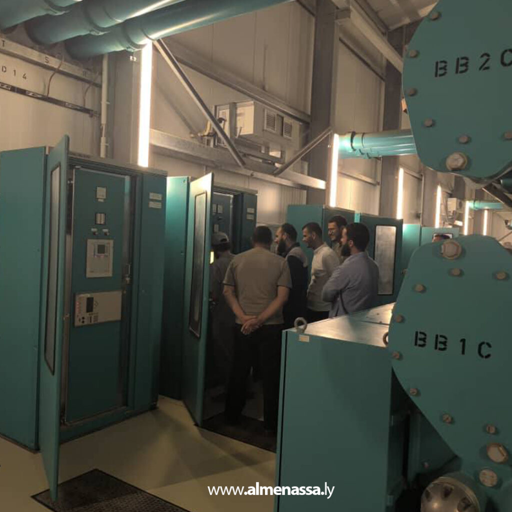 Extra 66.jpg3 66 العامة للكهرباء تتابع عملية شحن خط نقل الطاقة غرب طرابلس- بن حامد بعد صيانته