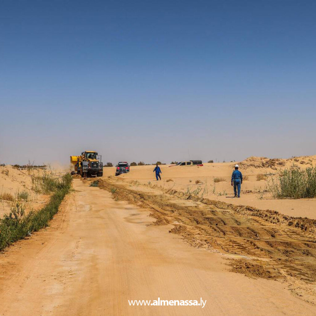 Extra 91 جهاز البحث الجنائي ينفذ قرار قضائي بإزالة التعديات عن البئر النفطي B42 بالواحات