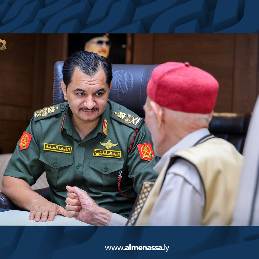Extra Recovered2 3 نائب القائد العام للقوات المسلحة يستقبل شيخ قبيلة الدرسة في بنغازي
