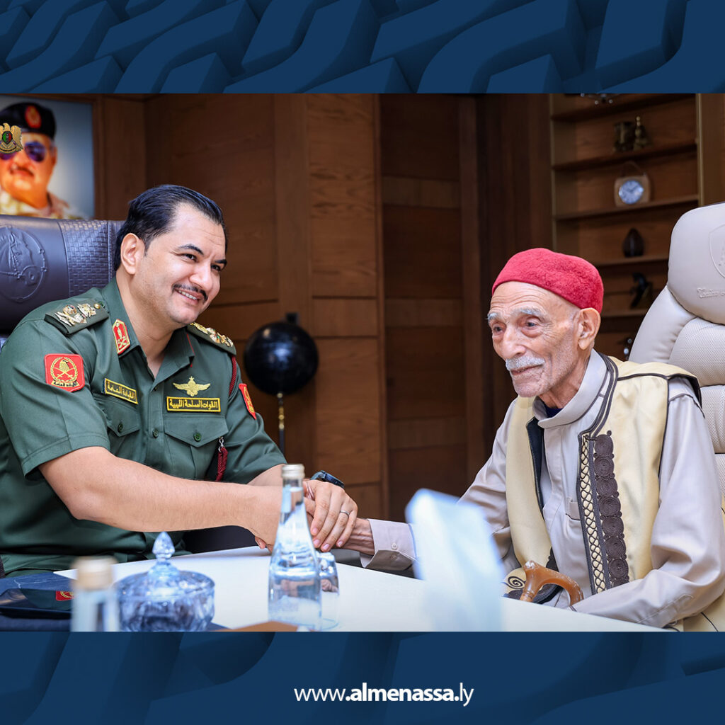 Extra Recovered3 3 نائب القائد العام للقوات المسلحة يستقبل شيخ قبيلة الدرسة في بنغازي