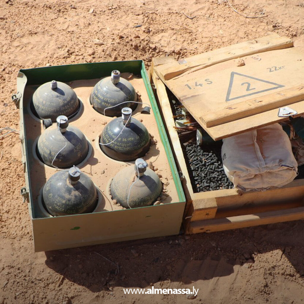 Extra1 52 إتلاف 3.5 طن من مخلفات الحرب في طرابلس بعملية مشتركة لجهاز المباحث الجنائية