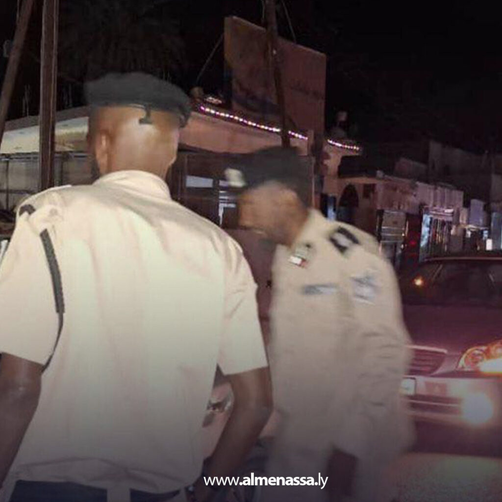 Extra1 6 حملة ليلية في مرزق لضبط المركبات المخالفة يقودها أجانب دون إجراءات قانونية