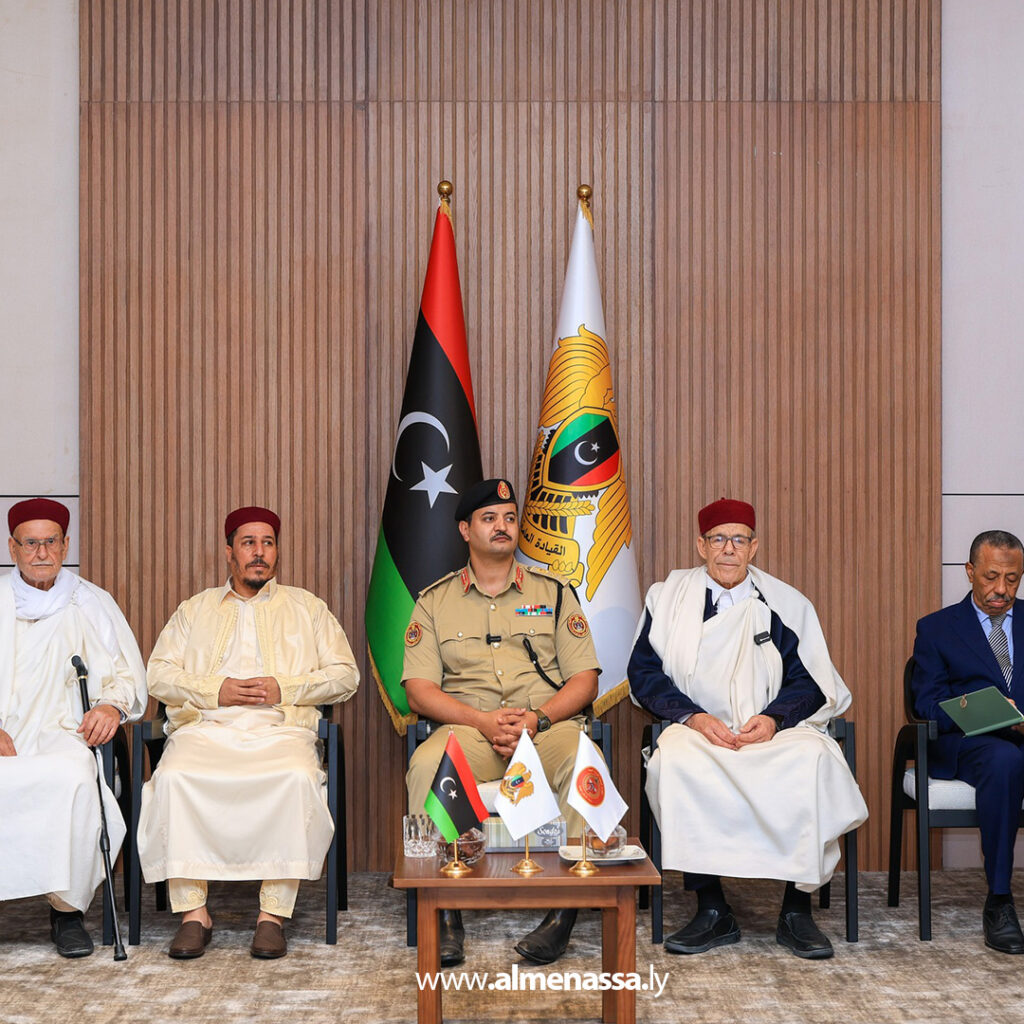 Extra111 35 رئيس الأركان يستقبل وفد قبيلة المغاربة ويثمّن دعمهم للقوات المسلحة