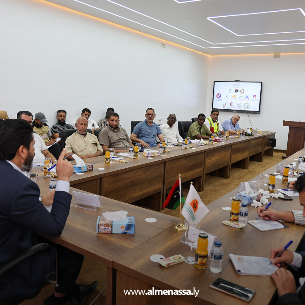 Extra111 9 الوكيل العام لوزارة الصحة يتفقد الوضع الصحي في الكفرة ويشرف على الخدمات الطبية