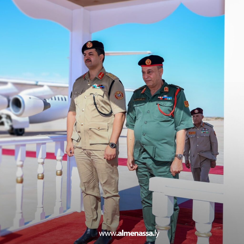 Extra1111 20 رئيس الأركان العامة يتفقد المنطقة العسكرية الوسطى وغرفة عمليات سرت