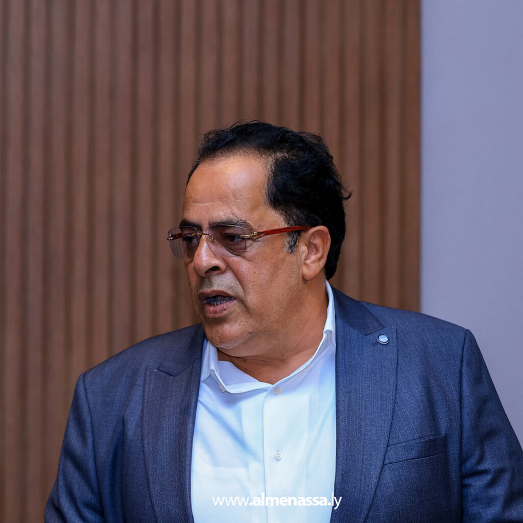 Extra11111 14 رئيس الأركان العامة يستقبل وفدًا من مشايخ وأعيان قبيلة العواقير