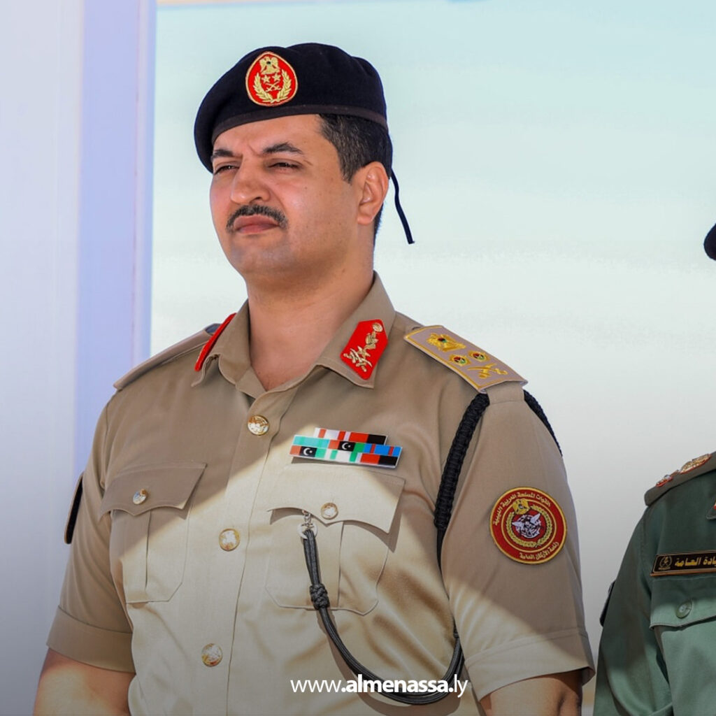 Extra11111 17 رئيس الأركان العامة يتفقد المنطقة العسكرية الوسطى وغرفة عمليات سرت