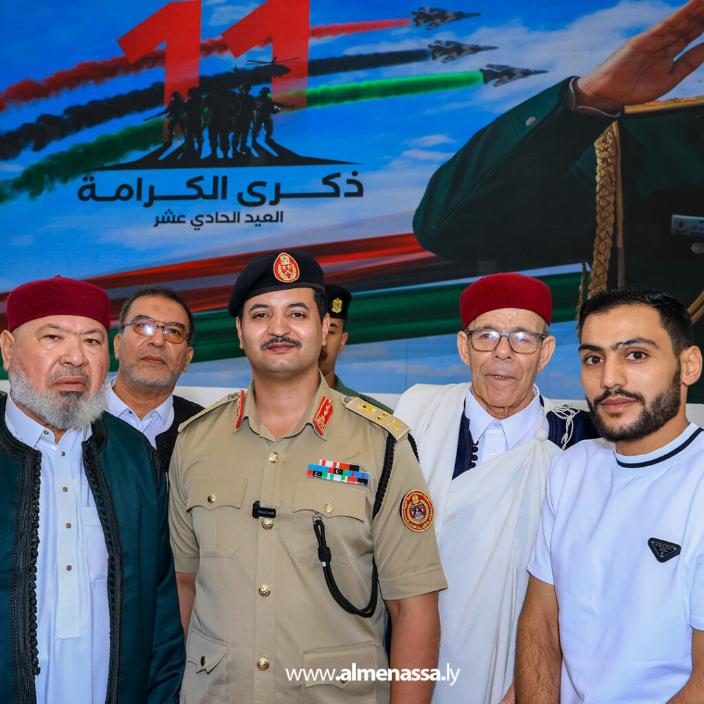 Extra1111111111 4 رئيس الأركان يستقبل وفد قبيلة المغاربة ويثمّن دعمهم للقوات المسلحة