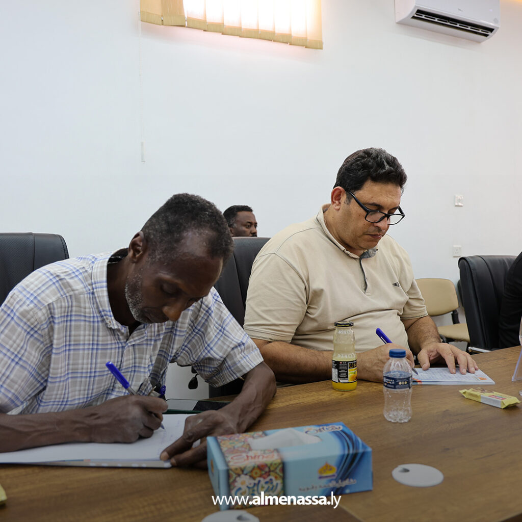 Extra1111111111111 الوكيل العام لوزارة الصحة يتفقد الوضع الصحي في الكفرة ويشرف على الخدمات الطبية