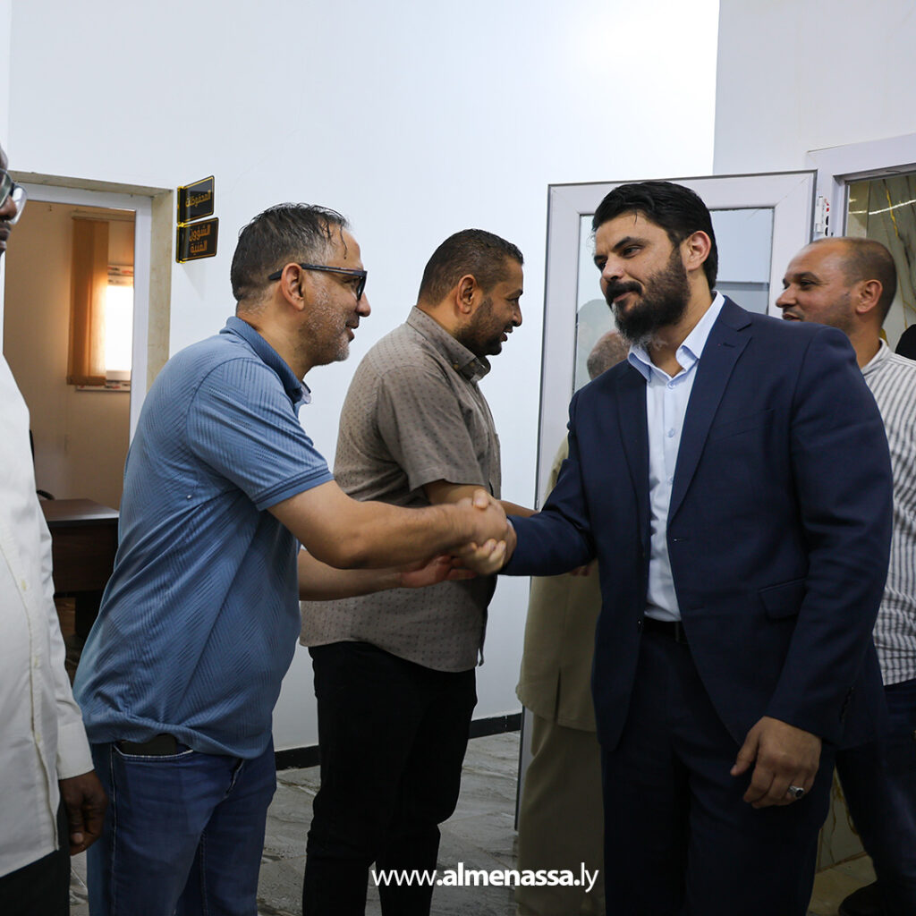 Extra111111111111111111 الوكيل العام لوزارة الصحة يتفقد الوضع الصحي في الكفرة ويشرف على الخدمات الطبية