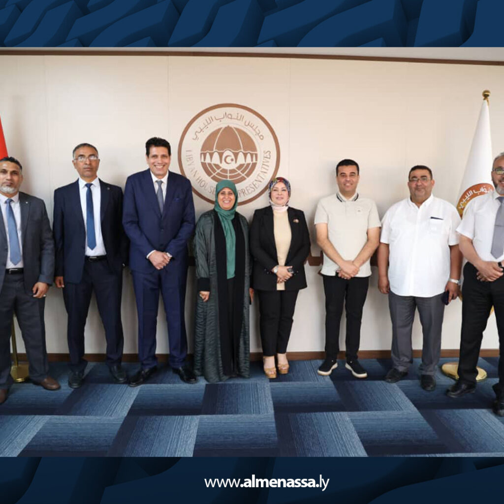 Extra7 النائب سلطنة المسماري تبحث تحديات فروع أكاديمية الدراسات العليا في المنطقة الشرقية