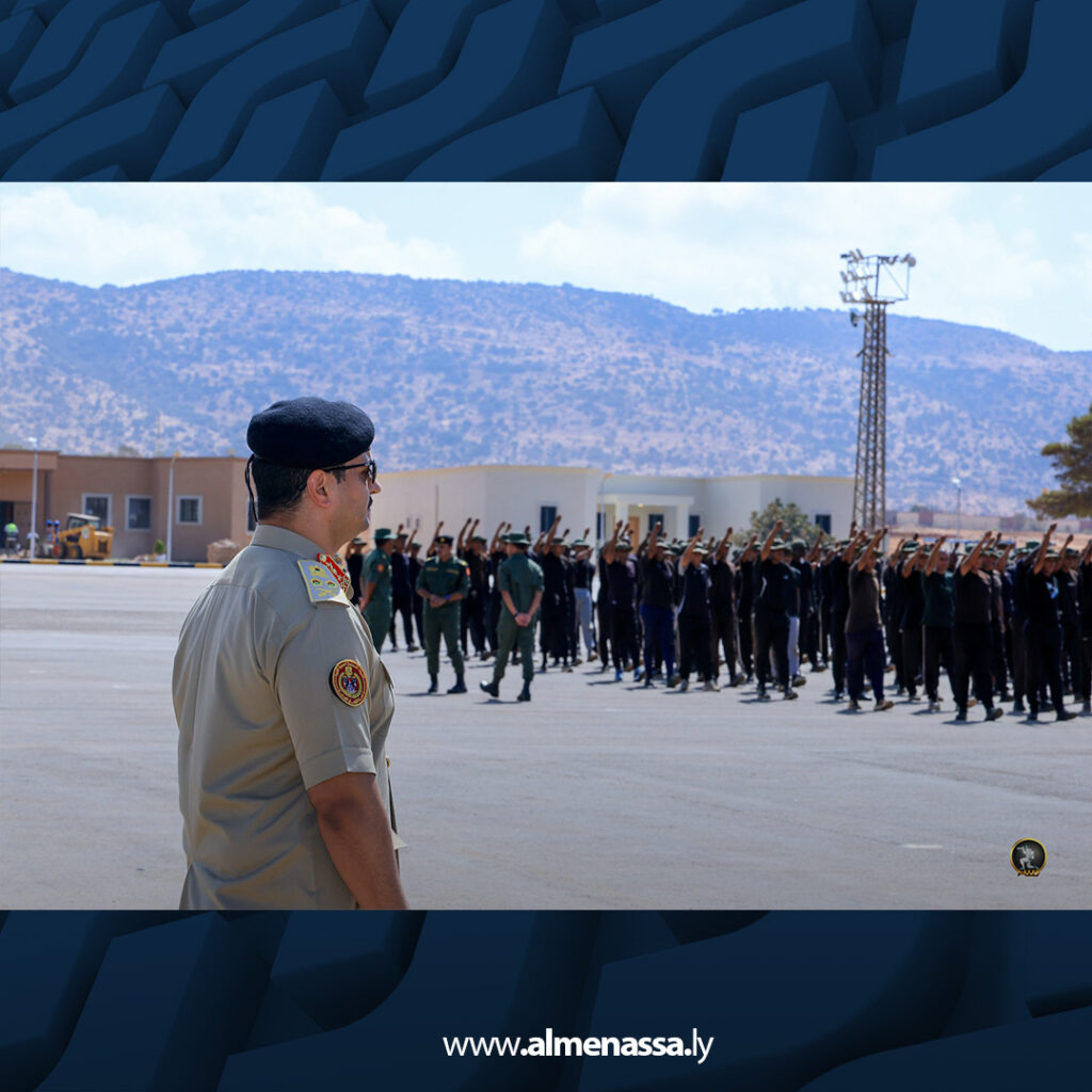 extra Recovered12 3 رئيس الأركان العامة يزور مقر الكلية العسكرية ويطلع على برامج التأهيل بكافة التخصصات