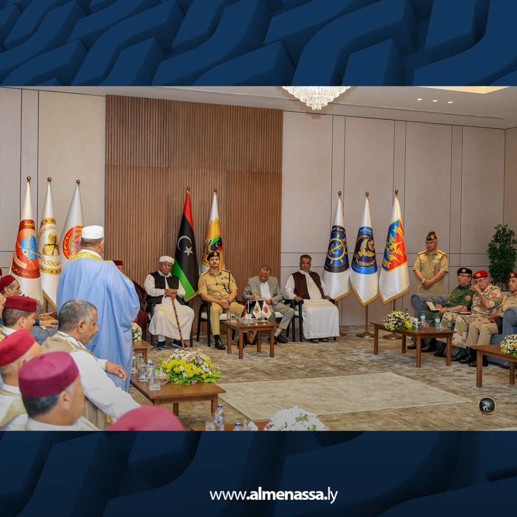 extra Recovered14 رئيس الأركان العامة يستقبل وفدا من مشايخ وأعيان منطقة البطنان