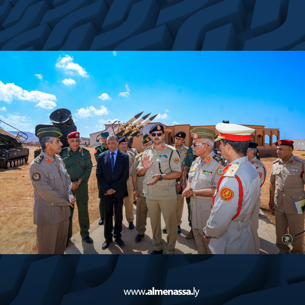 extra Recovered16 1 رئيس الأركان العامة يزور مقر الكلية العسكرية ويطلع على برامج التأهيل بكافة التخصصات