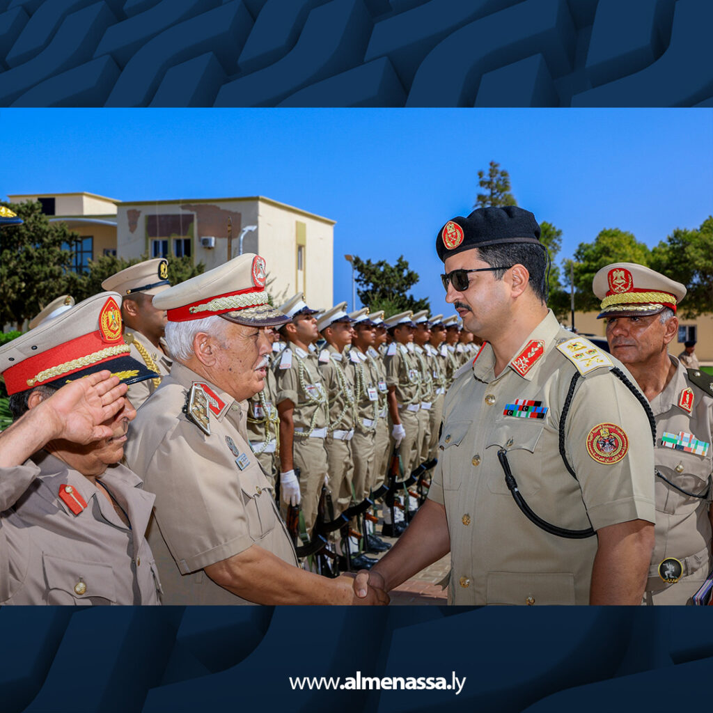 extra Recovered4 27 رئيس الأركان العامة يزور مقر الكلية العسكرية ويطلع على برامج التأهيل بكافة التخصصات