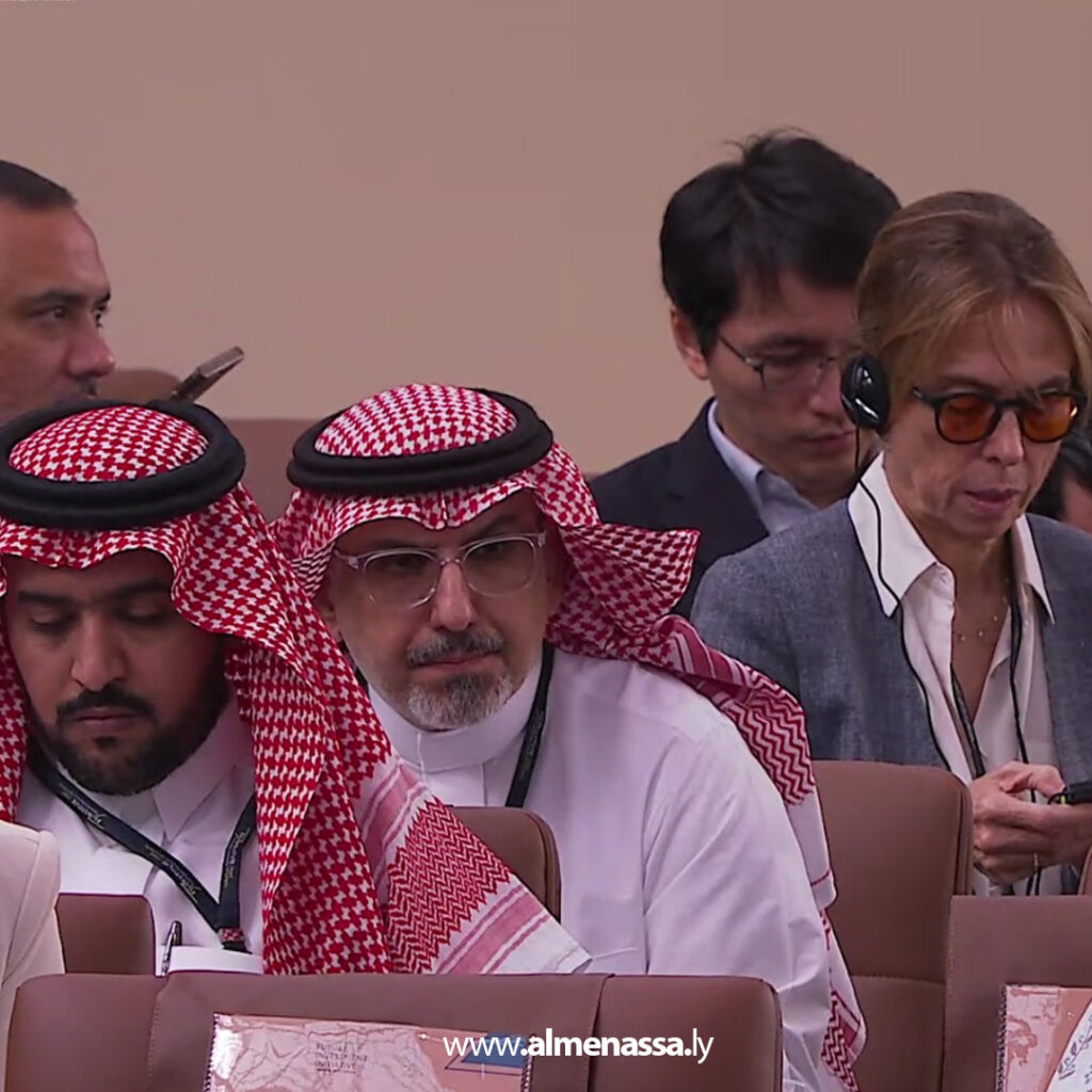 02 30 بلقاسم حفتر: ليبيا الجديدة تنهض برؤية تنموية شاملة وتفتح أبوابها للاستثمار العالمي