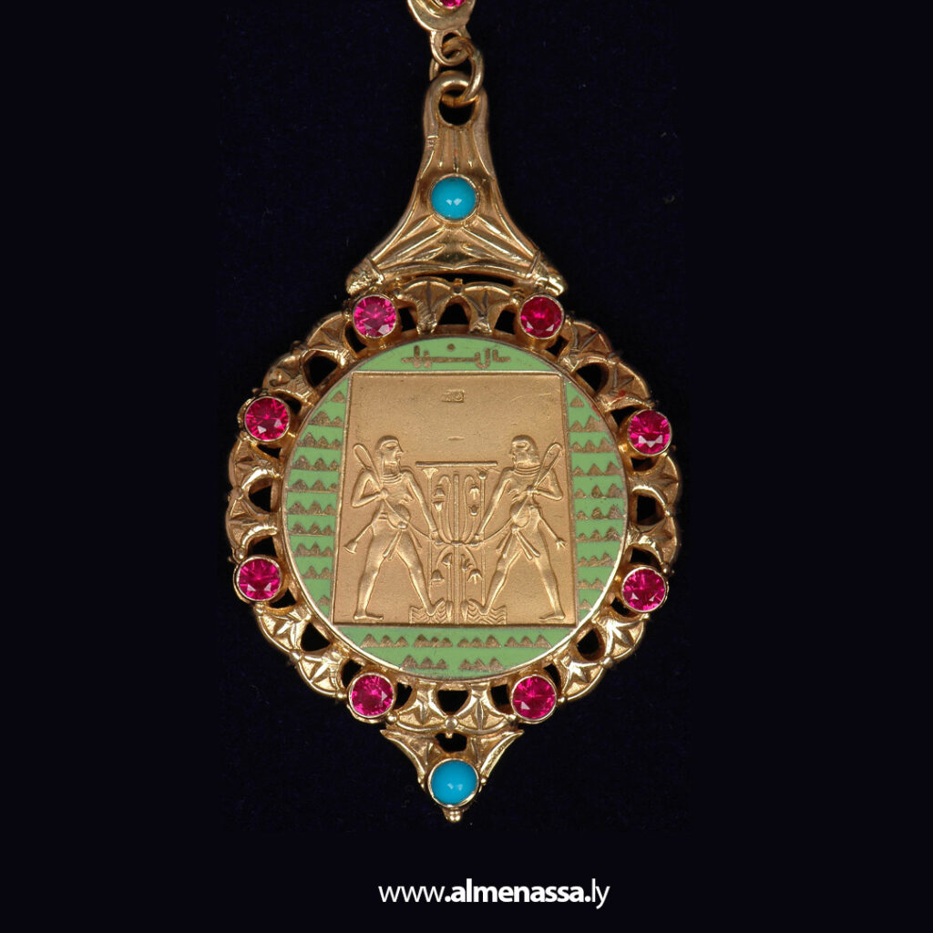 السيسي يمنح ترامب "قلادة النيل" تقديرًا لجهوده في دعم السلام ووقف حرب غزة 2 03 12