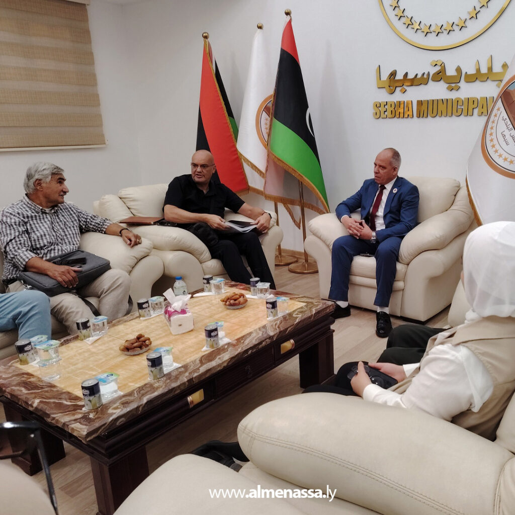 03 4 عميد بلدية سبها يلتقي وفد جامعة برنيتشي للعمارة والعمران لبحث التعاون الأكاديمي والبحثي