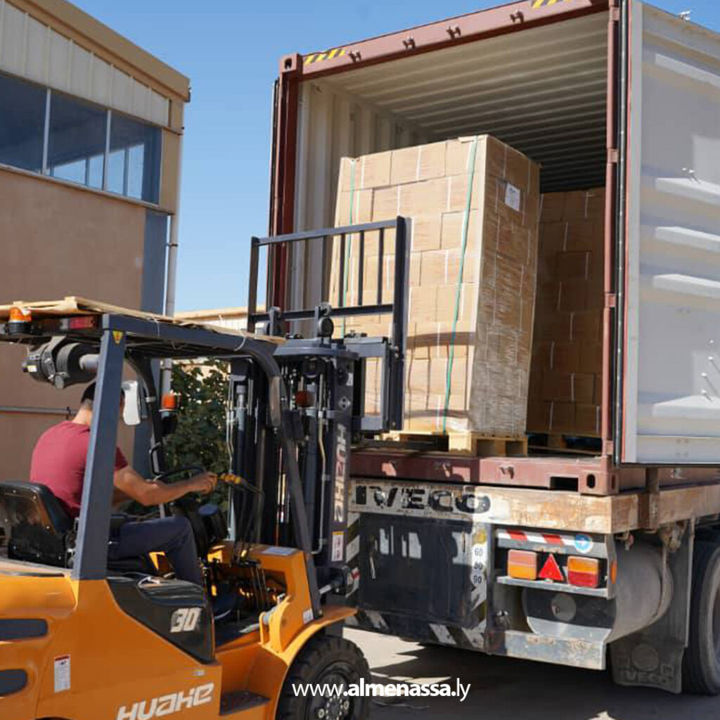 09 وزارة التعليم: المخازن الرئيسية تتسلم أكثر من 1.8 مليون نسخة من الكتب المدرسية