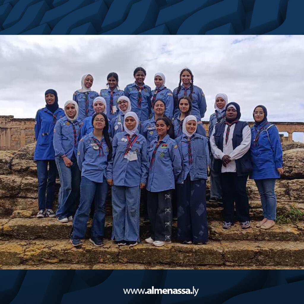 10 فتيات بنغازي في رحلة استكشافية بدأت من الجغبوب بين التاريخ والطبيعة والجمال