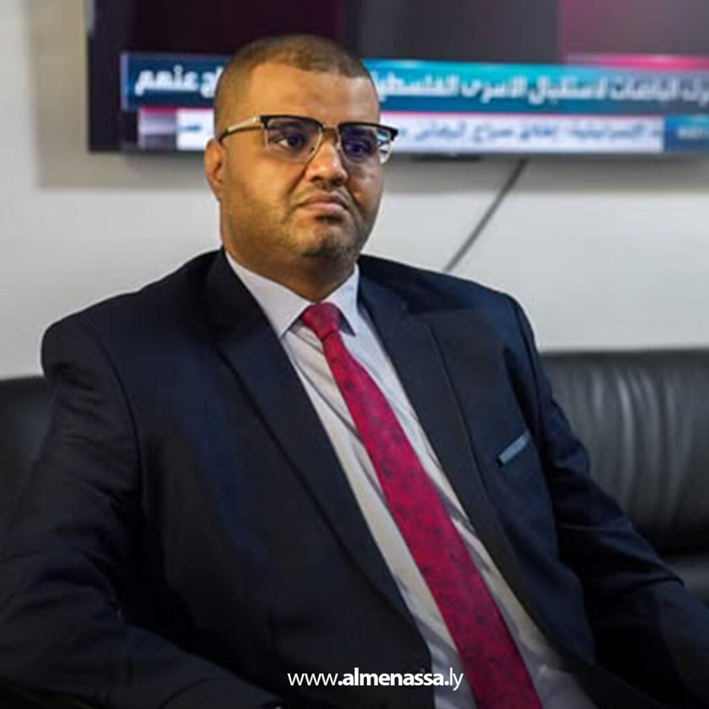 Extra 103 وزارتا الحكم المحلي والخدمة المدنية تبحثان تدريب موظفي البلديات