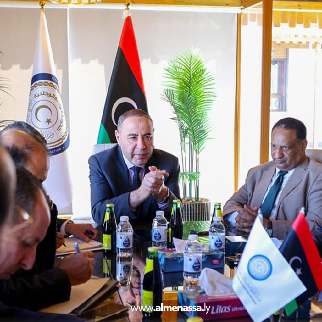 Extra 105 الباعور يترأس اجتماع وزارة الخارجية لمراجعة سير العمل وتحسين التنسيق بين الإدارات