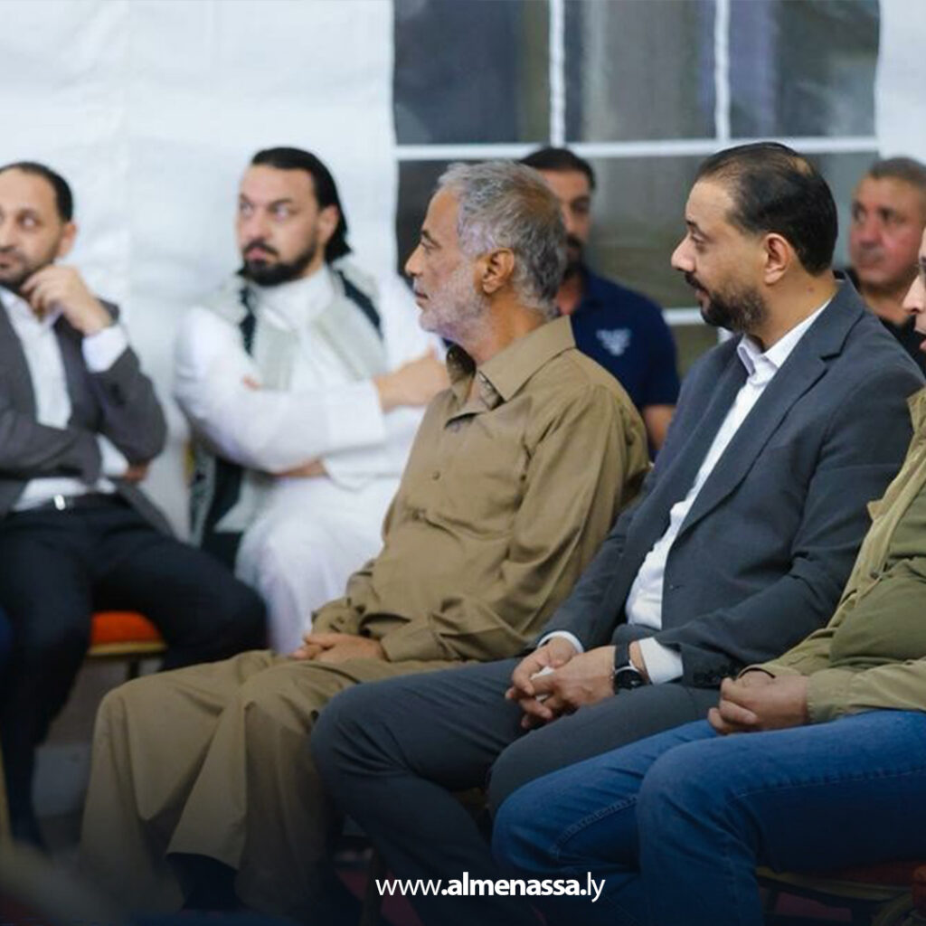 Extra 118.jpg2 118 رئيس الحكومة الليبية يقدم واجب العزاء لأسرة شهيد الواجب فتحي الأغا