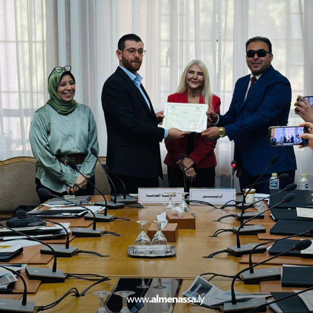 اختتام الدورة الإقليمية حول الصحة الإنجابية في مقر جامعة الدول العربية 1 Extra 142.jpg2 142 اختتام الدورة الإقليمية حول الصحة الإنجابية في مقر جامعة الدول العربية