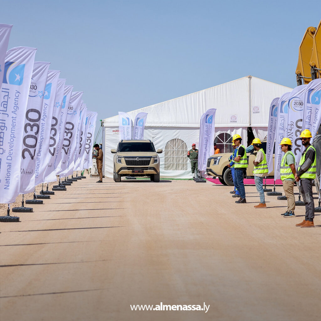 Extra 194 نائب القائد العام يطلع على سير أعمال توسعة الطريقين الدوليّين الشرقي والغربي بسرت