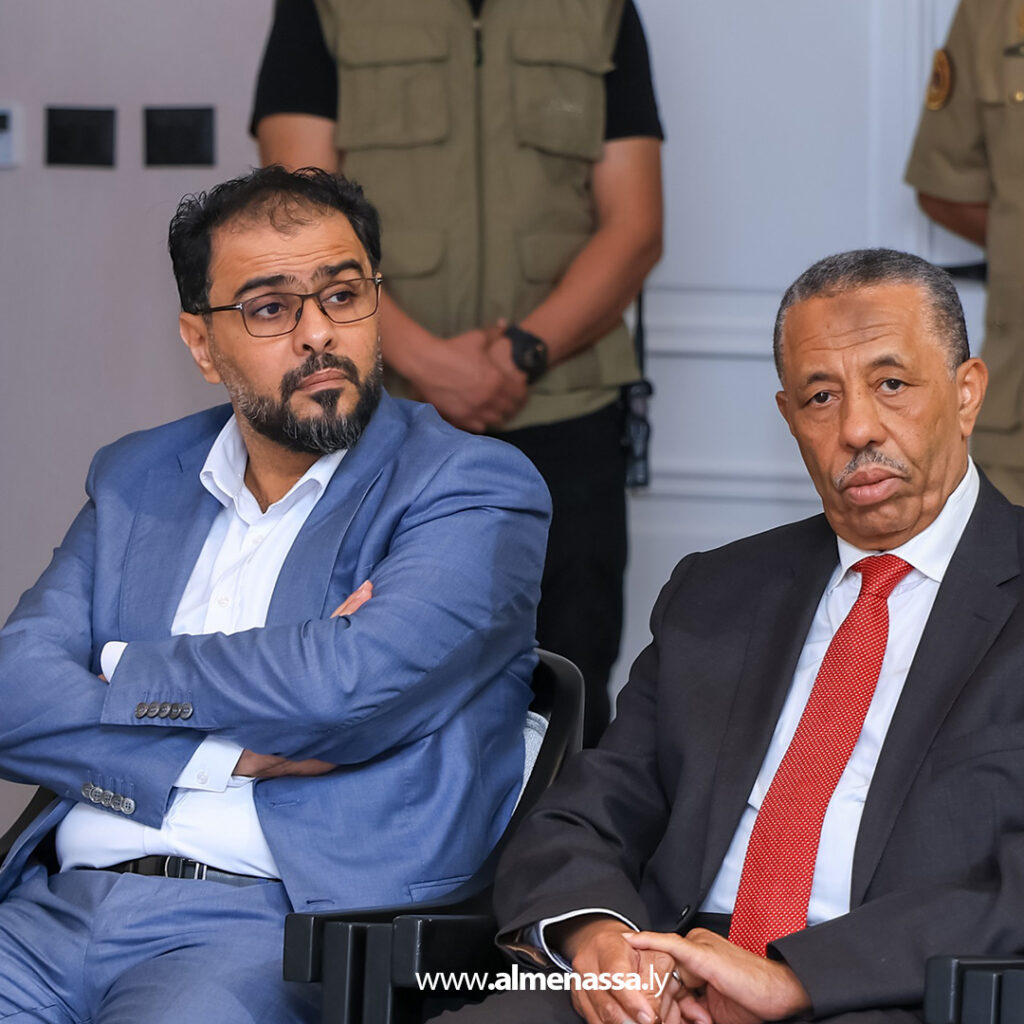 Extra 268 القائد العام يستقبل أعيان المنطقة الوسطى ويؤكد بأن حلّ الأزمة الليبية ينبع من إرادة الشعب دون انتظار مبادرات خارجية