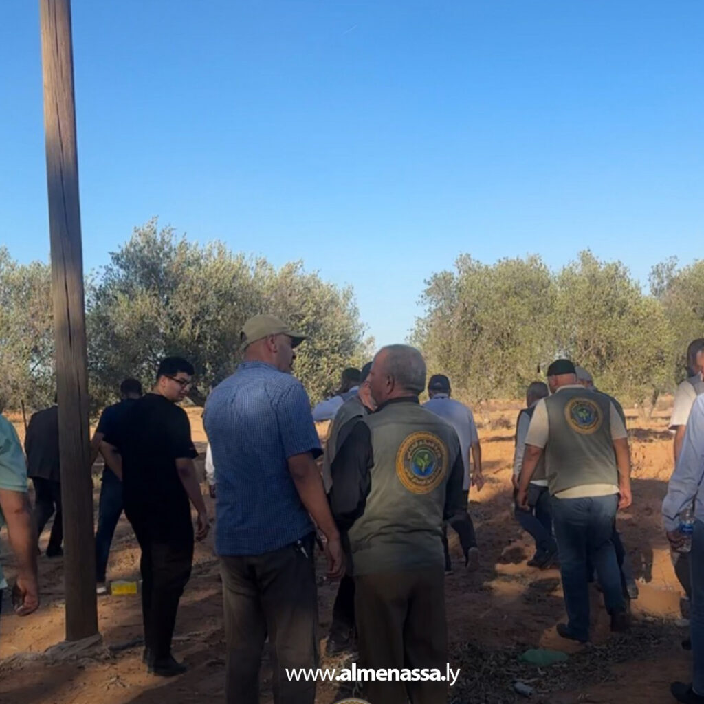 Extra 282 اللجنة الفنية تتابع ظاهرة التشققات والانجرافات الأرضية بمنطقة أولاد أبوعائشة ببلدية اسبيعة