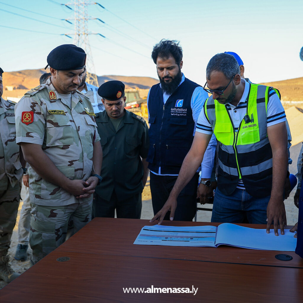 Extra 298 نائب القائد العام يتفقد مشروع الطريق الدولي الجنوبي "سرت - سوكنة – سبها"