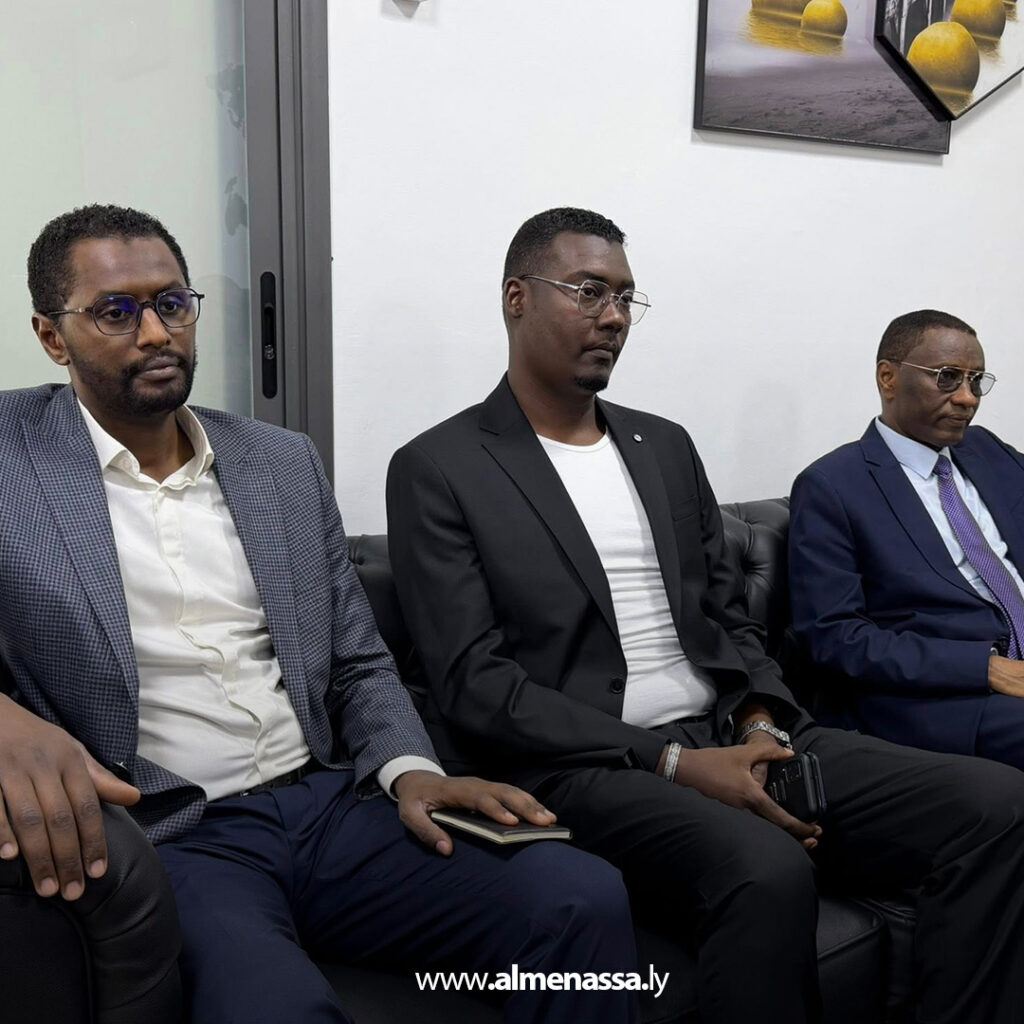 Extra 323 اجتماع ليبي - تشادي في طرابلس لبحث تسريع إجراءات إعادة المهاجرين غير الشرعيين إلى بلادهم