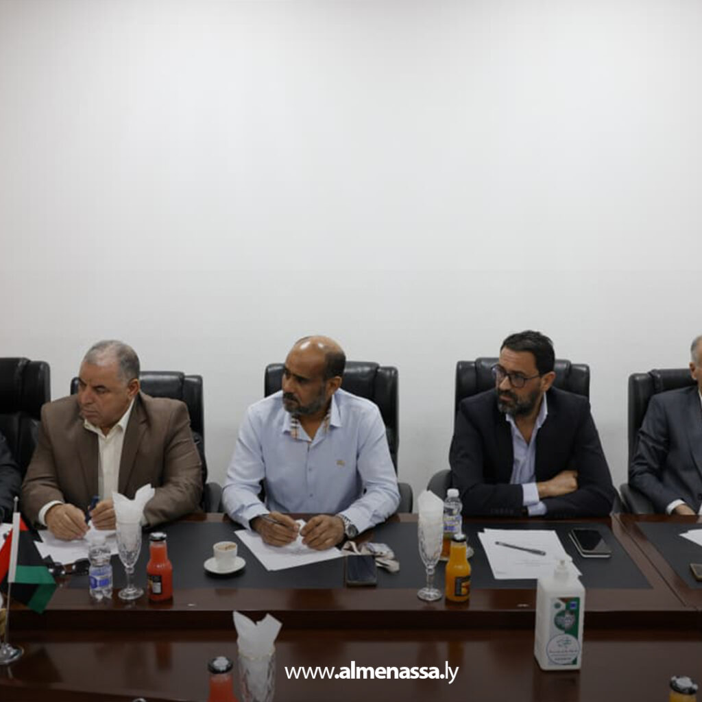 Extra 44 الشهوبي يبحث جاهزية مطار معيتيقة للتشغيل الشتوي واستكمال متطلبات الترخيص