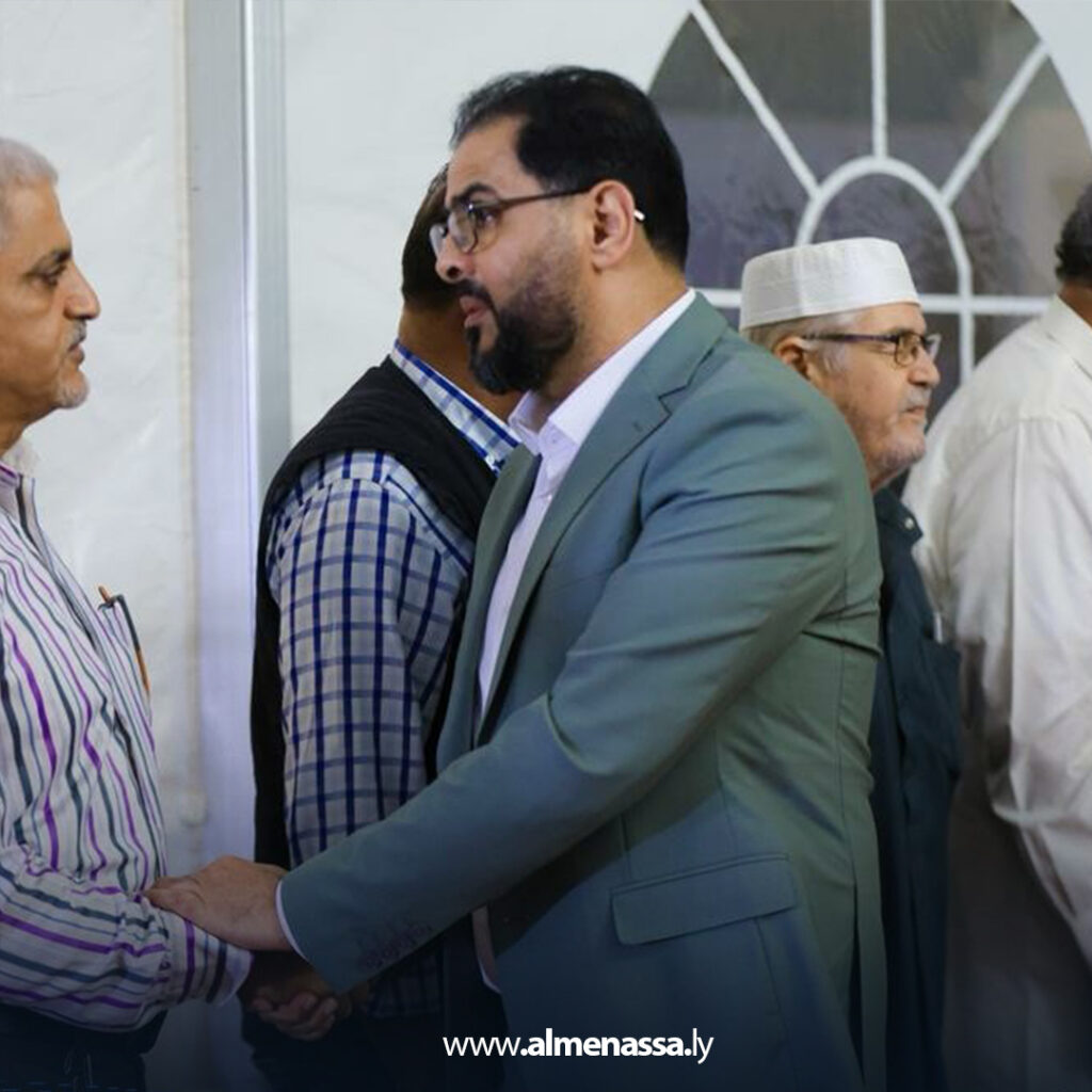 Extra 77.jpg4 77 رئيس الحكومة الليبية يقدم واجب العزاء لأسرة شهيد الواجب فتحي الأغا