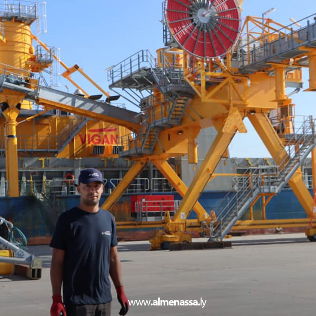 وصول آلات شفط الحبوب بقدرة 600 طن في الساعة إلى ميناء الحرة جليانة 3 Extra 98.jpg3 98