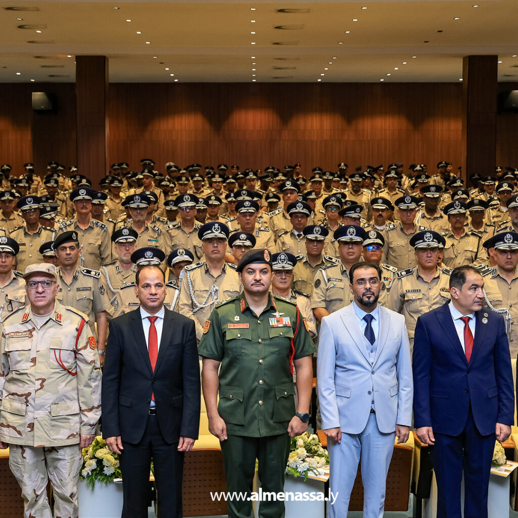 Extra1 18 نائب القائد العام يشارك في احتفال سبها بالذكرى 61 لتأسيس الشرطة الليبية ويؤكد دعم القوات المسلحة لتطويرها