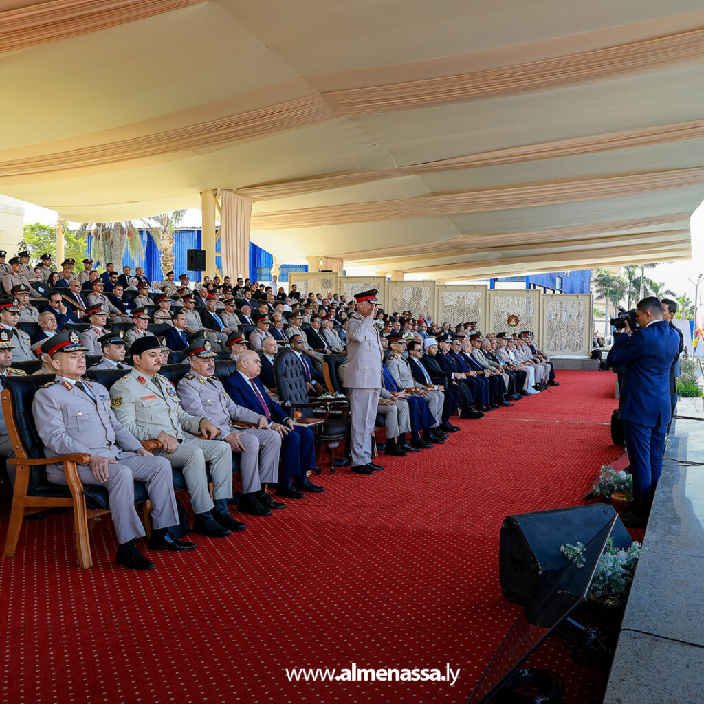 Extra1111 14 نائب القائد العام يحضر حفل تخريج الكليات العسكرية بجمهورية مصر العربية