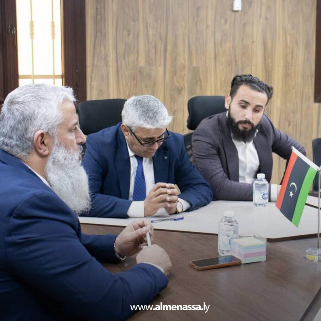 Extra1111 21 المركز الوطني لعلاج وتأهيل المدمنين يبحث مع وزارة التربية توقيع اتفاقية حول توعية الطلاب بمخاطر المخدرات