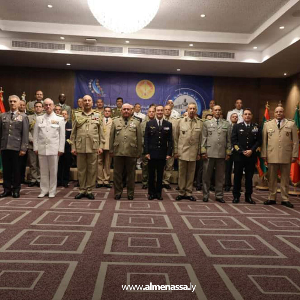 Extra11111111 الحداد يشارك في أعمال الاجتماع السابع عشر لرؤساء أركان جيوش دول مبادرة (5+5) دفاع بتونس