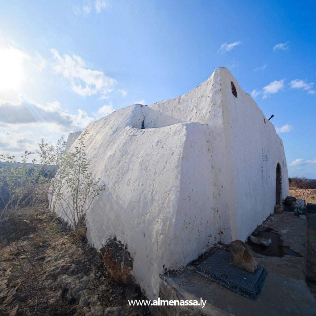 Extra1111111111 1 جهاز إدارة المدن التاريخية يتفقد جامع بني حسن الأثري بالخمس