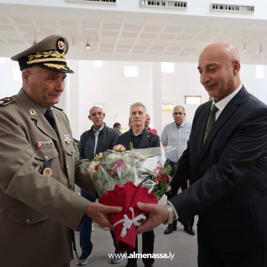 Extra11111111111 الحداد يشارك في أعمال الاجتماع السابع عشر لرؤساء أركان جيوش دول مبادرة (5+5) دفاع بتونس