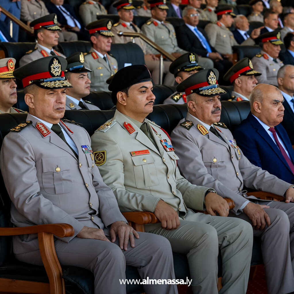 Extra111111111111111111111111 نائب القائد العام يحضر حفل تخريج الكليات العسكرية بجمهورية مصر العربية