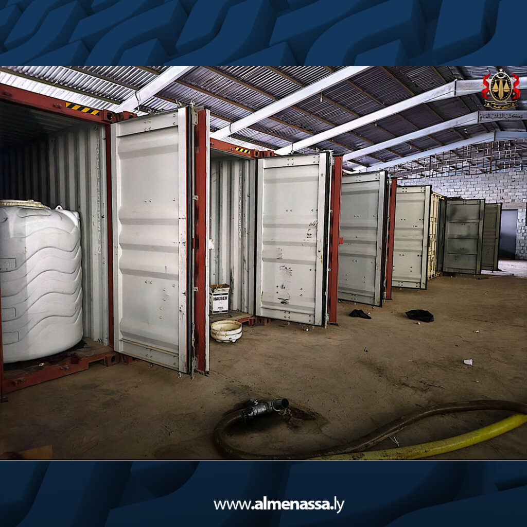 Extra2 1 نيابة نظام عام طبرق تضبط مخزناً للمحروقات وتلاحق مهربين