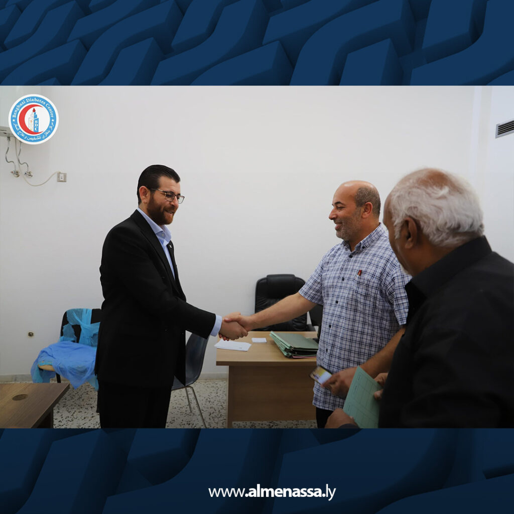 Extra2 3 مدير عام مركز السكري بالمنطقة الشرقية يجري جولة تفقدية لعدد من العيادات التخصصية