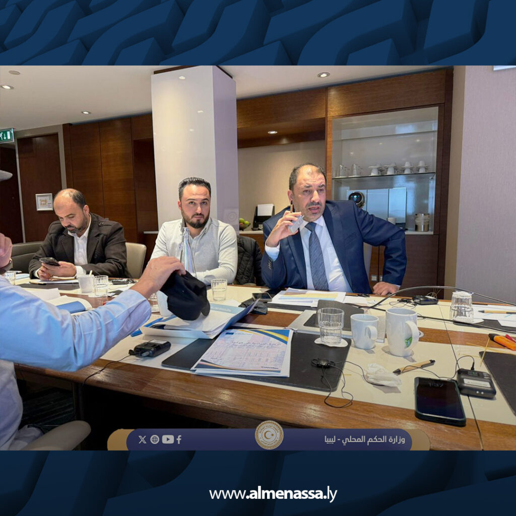 Extra2 33 وزارة الحكم المحلي تنظم ورشة عمل تدريبية حول اللامركزية المالية وتعزيز الحوكمة المحلية