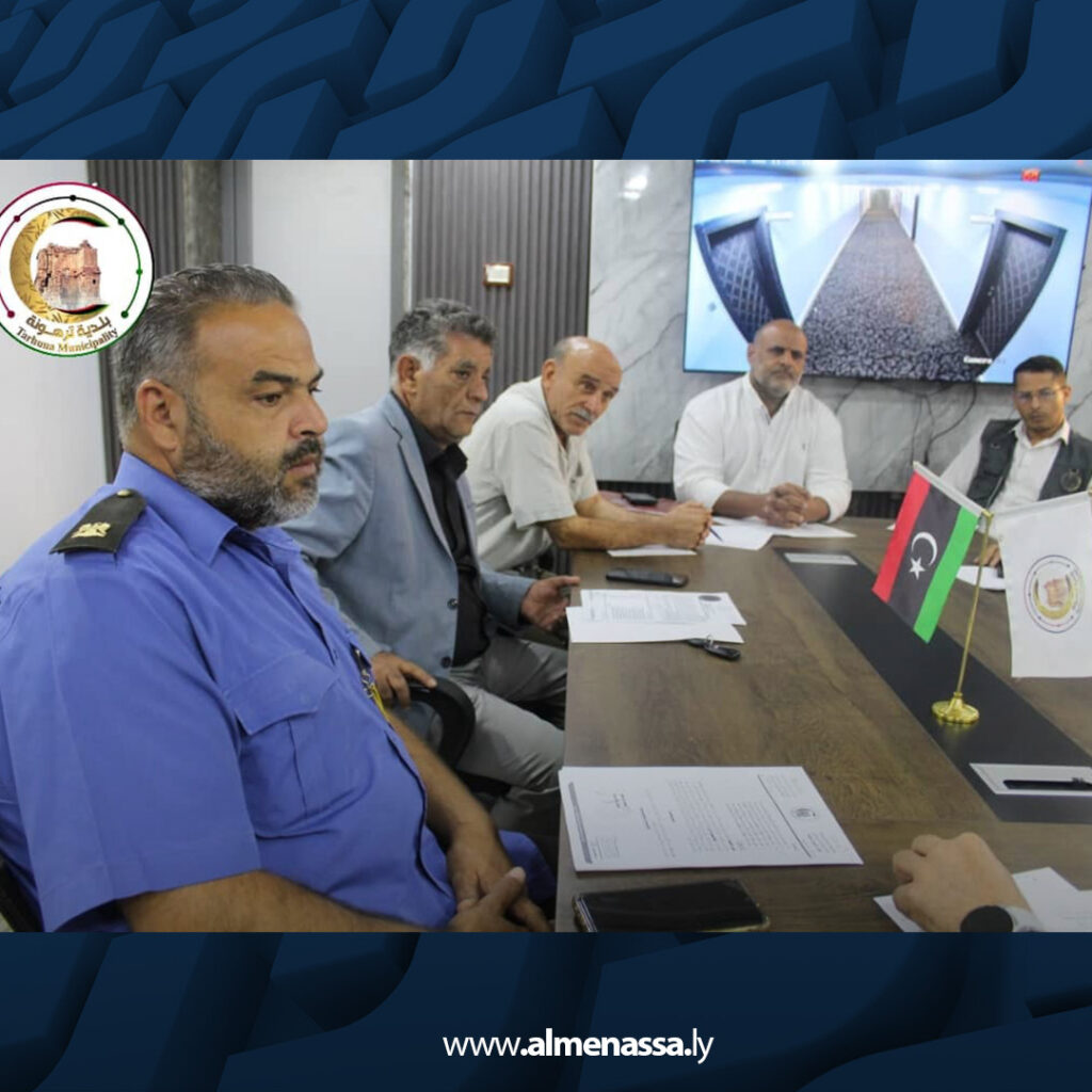 Extra2 35 المجلس البلدي ترهونة يبحث تنظيم العمالة الأجنبية وتفعيل الرقابة على السكن العمالي